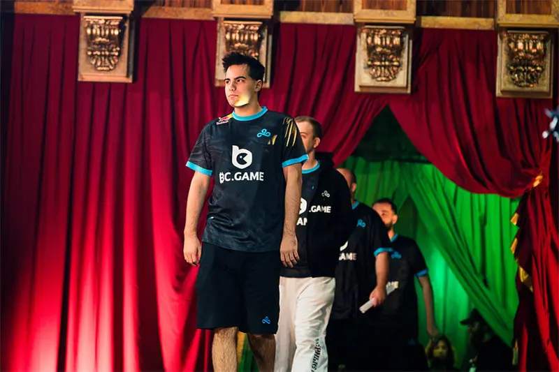 包含世界聚焦！TI国际邀请赛赛事全球收视创新高的词条