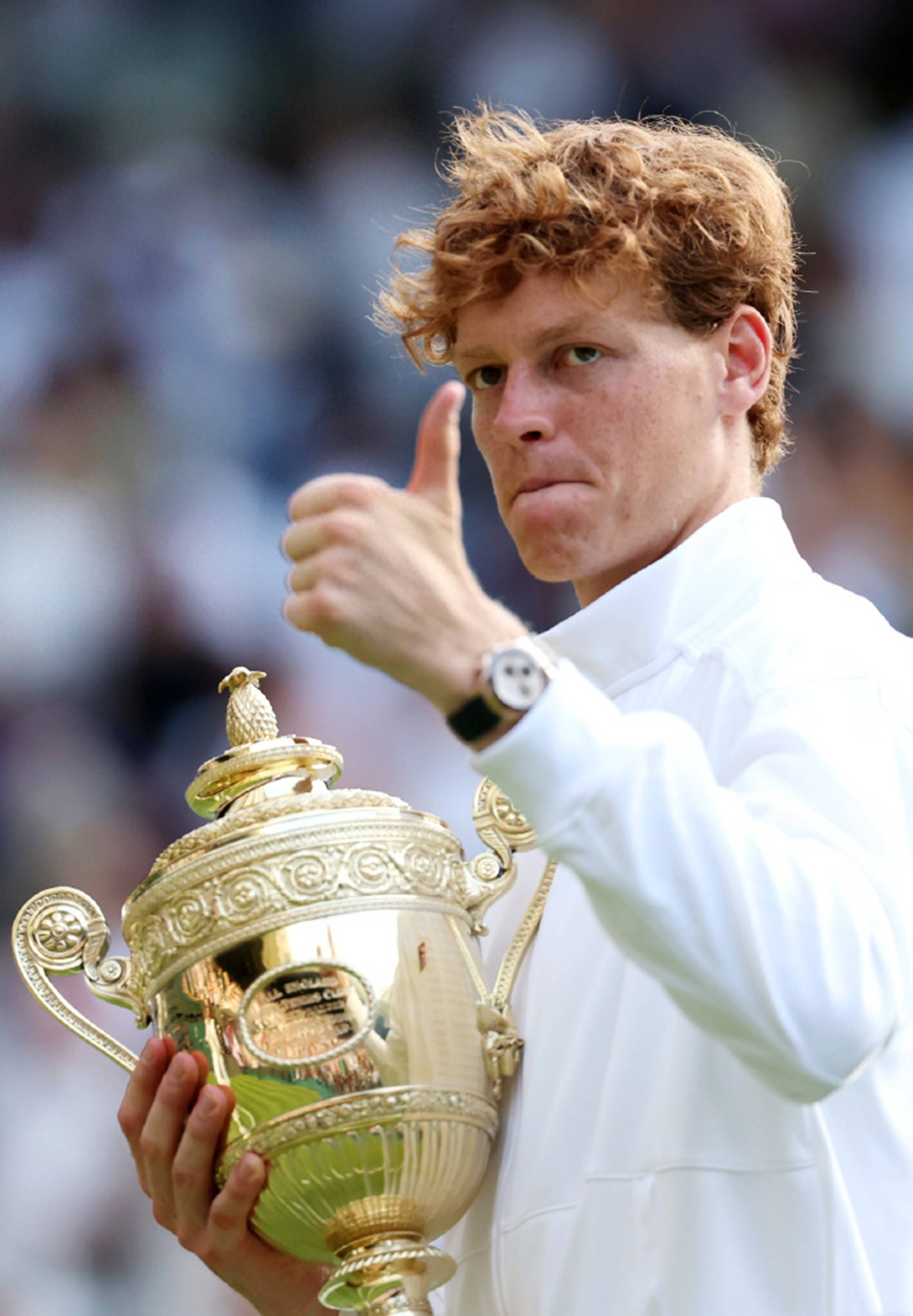 温网轻取澳网,辛纳高光表现 温网轻取澳网,辛纳高光表现