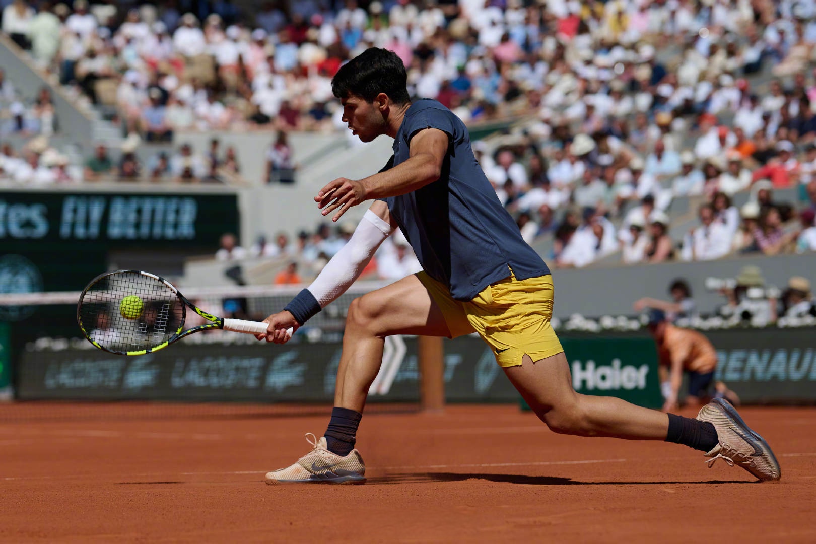 法网绝杀戴维斯杯，阿尔卡拉斯高光表现