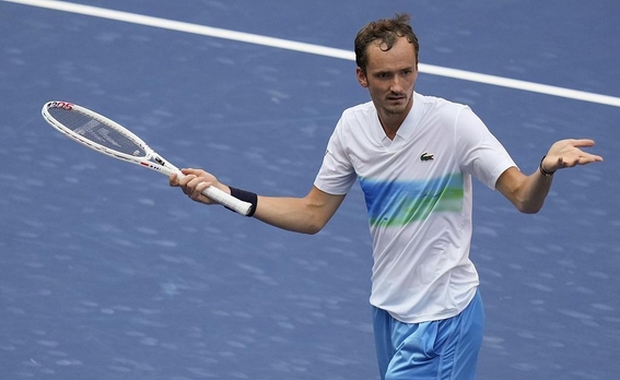 美网逆转蒙特卡洛大师赛，梅德韦杰夫关键制胜