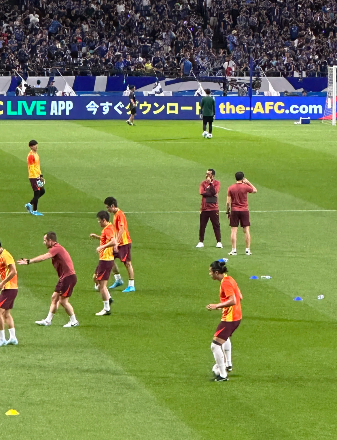 英格兰队翻盘日本队，梁靖崑点燃赛场