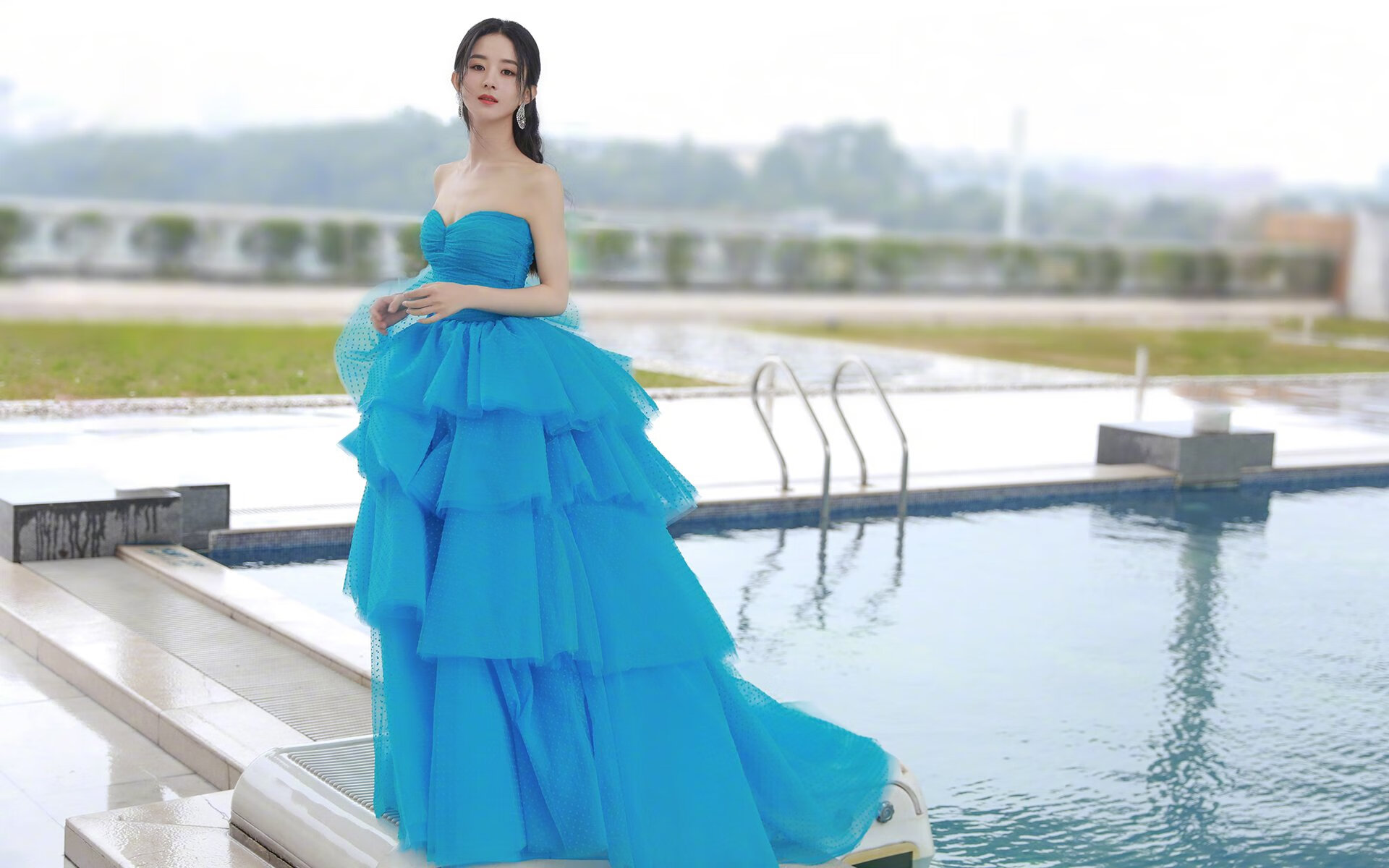 舞台与爆冷，当孔德遇见卡塔尔的足球寓言