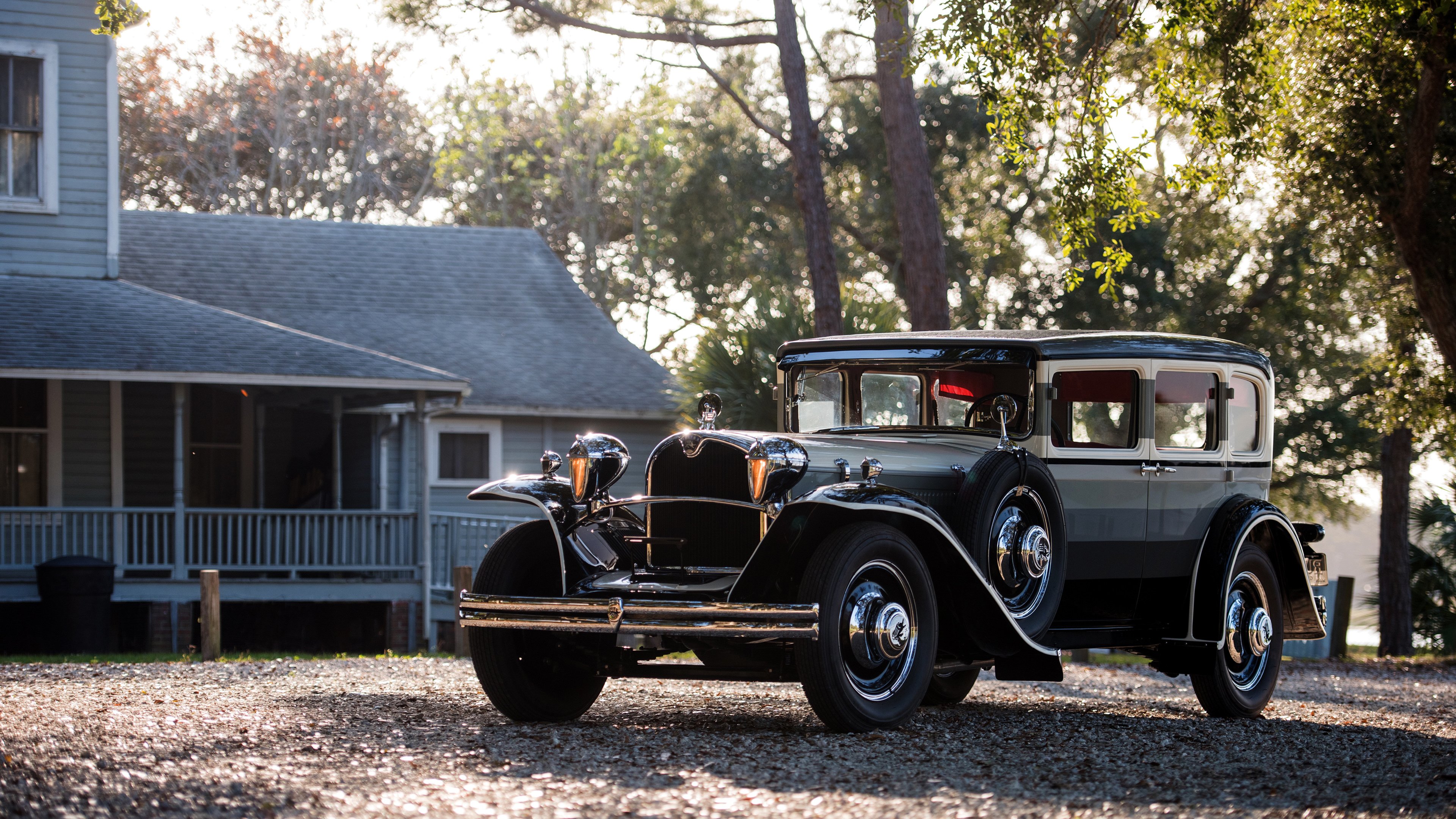 欧冠半决赛之夜，当凡人防线遇见天神下凡—莱万的不可能进球与历史叹息