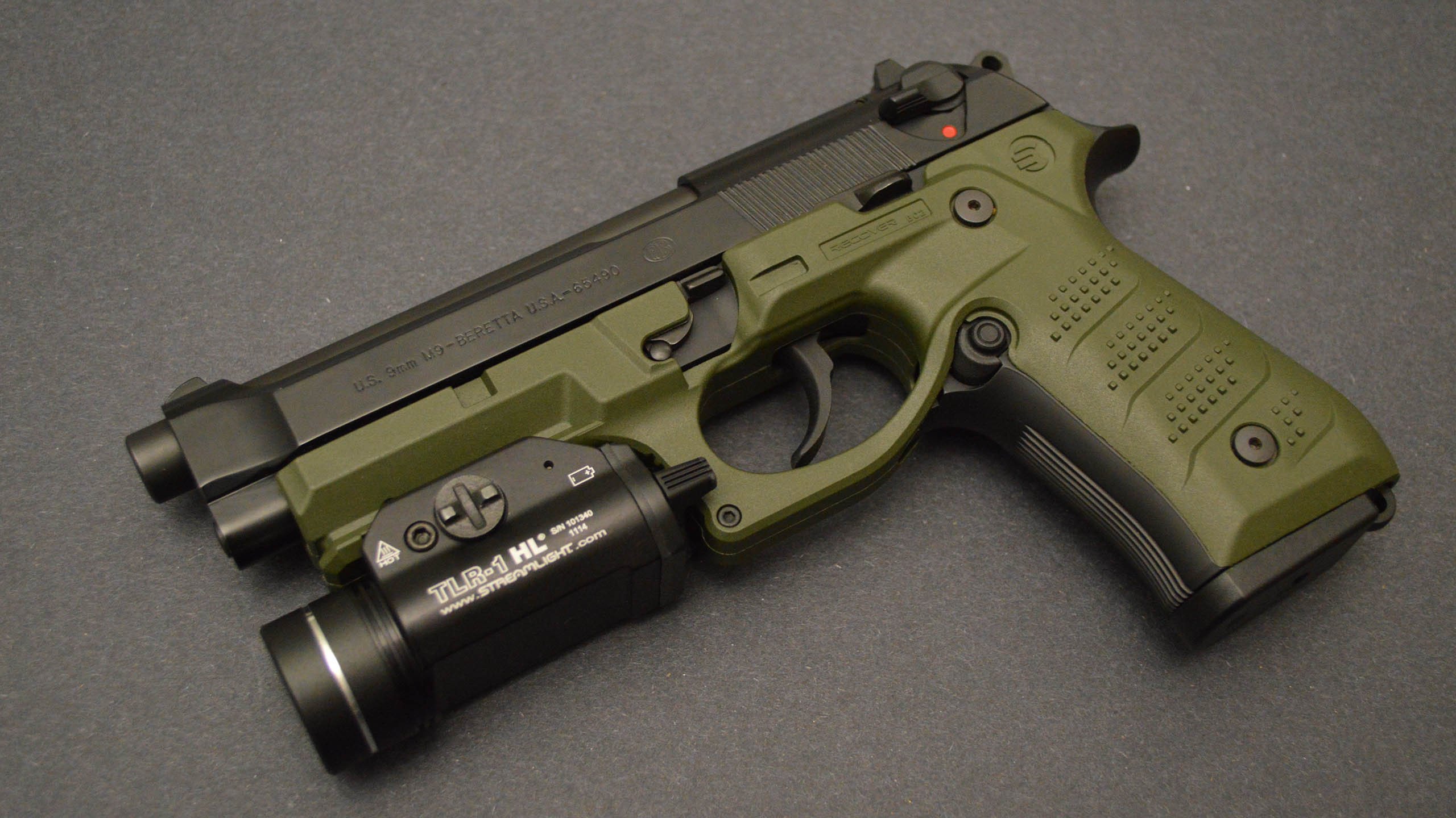 沉默的轰鸣，当骑士的火力网笼罩开拓者，库里是那个撕开寂静的人