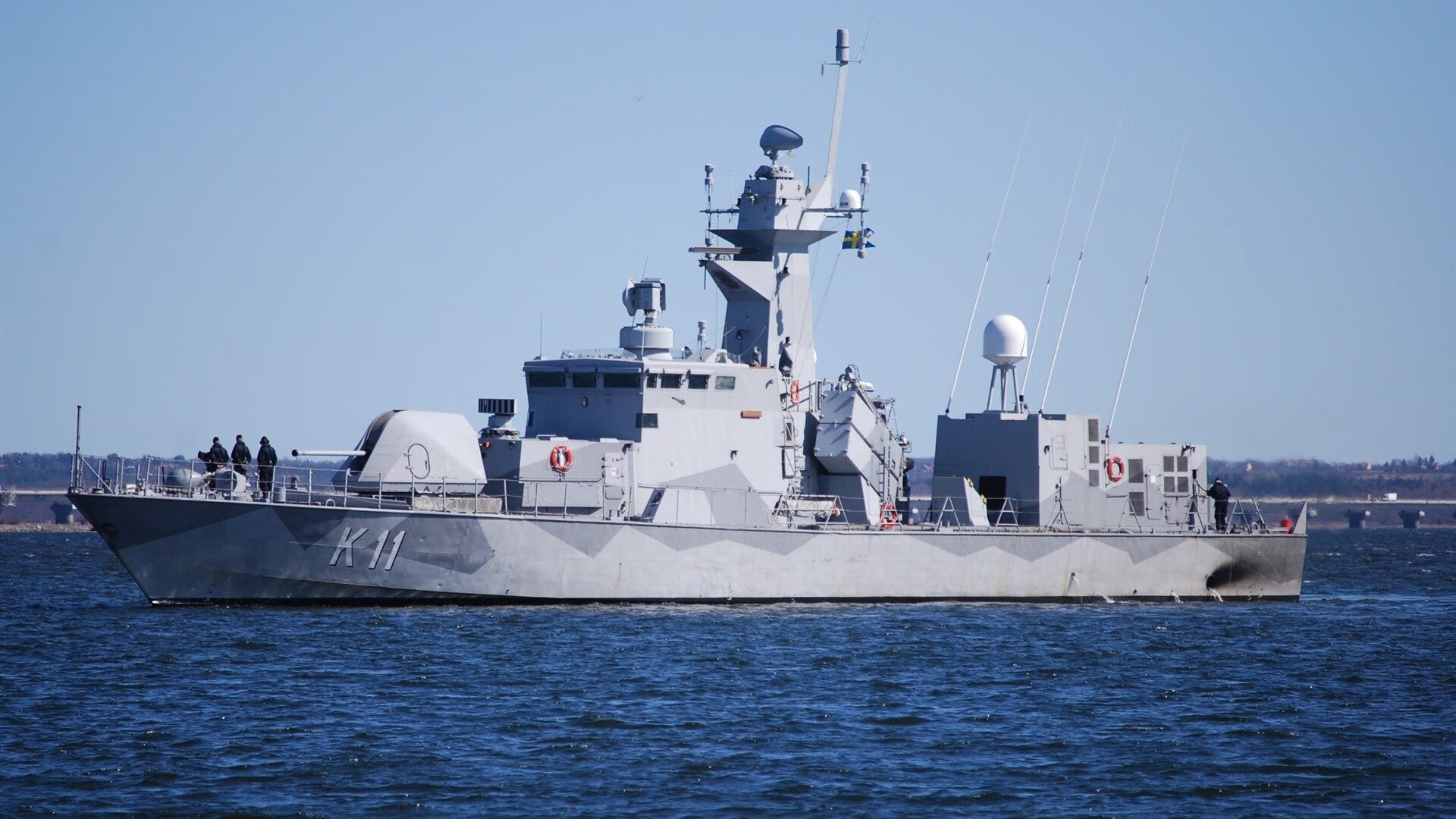 双线燃烧,F1争冠白热化之夜,勇士用铁血防守锁定胜局