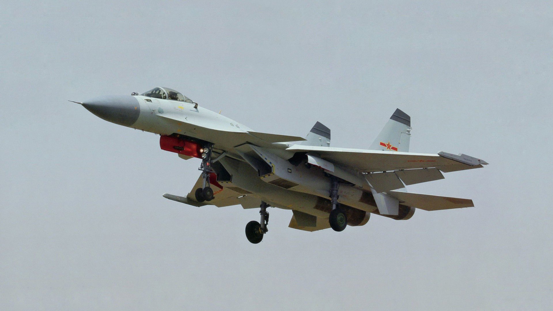 格列兹曼，探戈于红色丝线间的独舞者