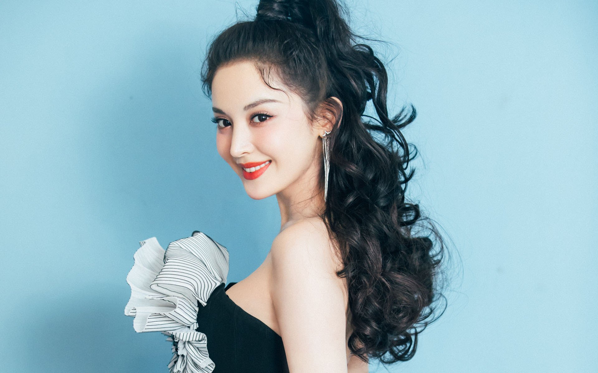 2026世界杯豪门碰撞,秘鲁碾压伊拉克,坎塞洛致命一击定乾坤